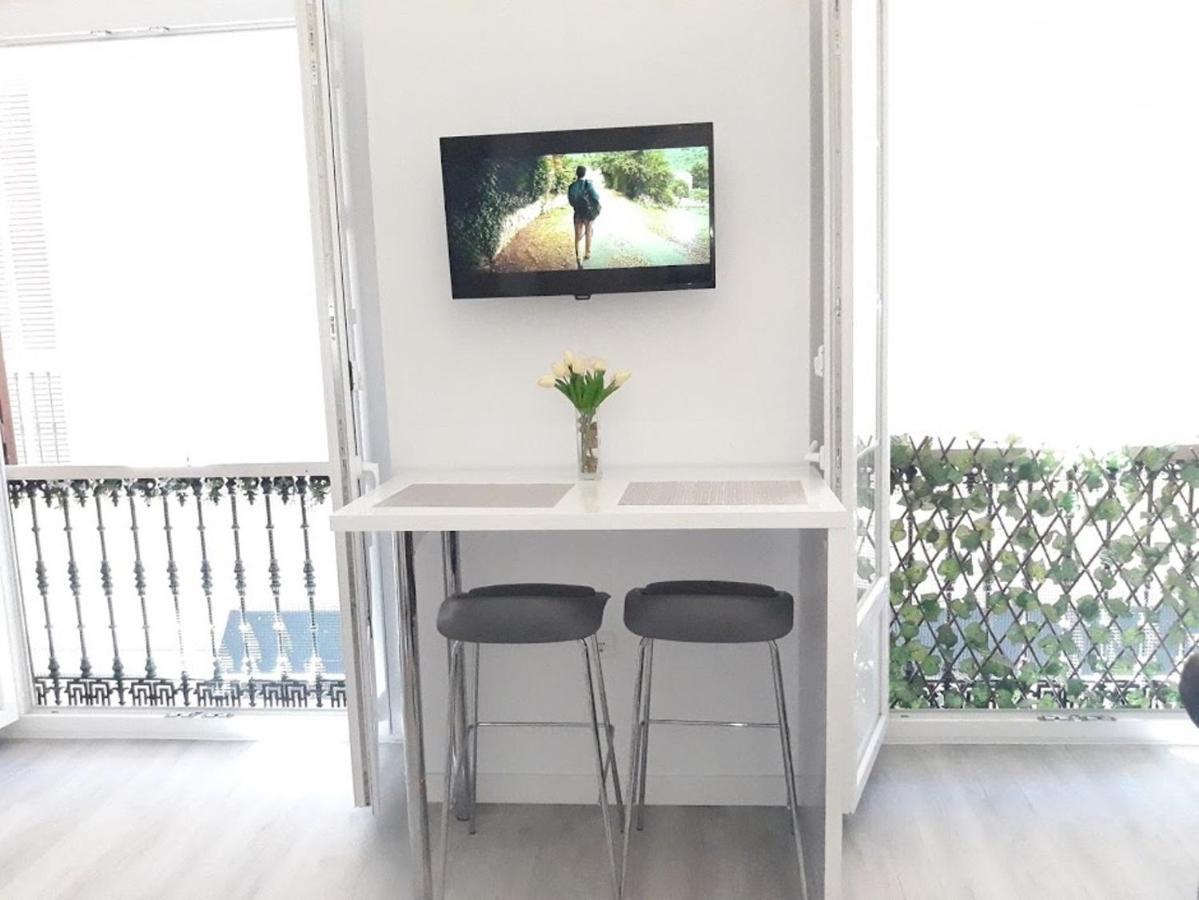 Stay Home & Away In The Heart Of Historical Town Of Малага Екстериор снимка